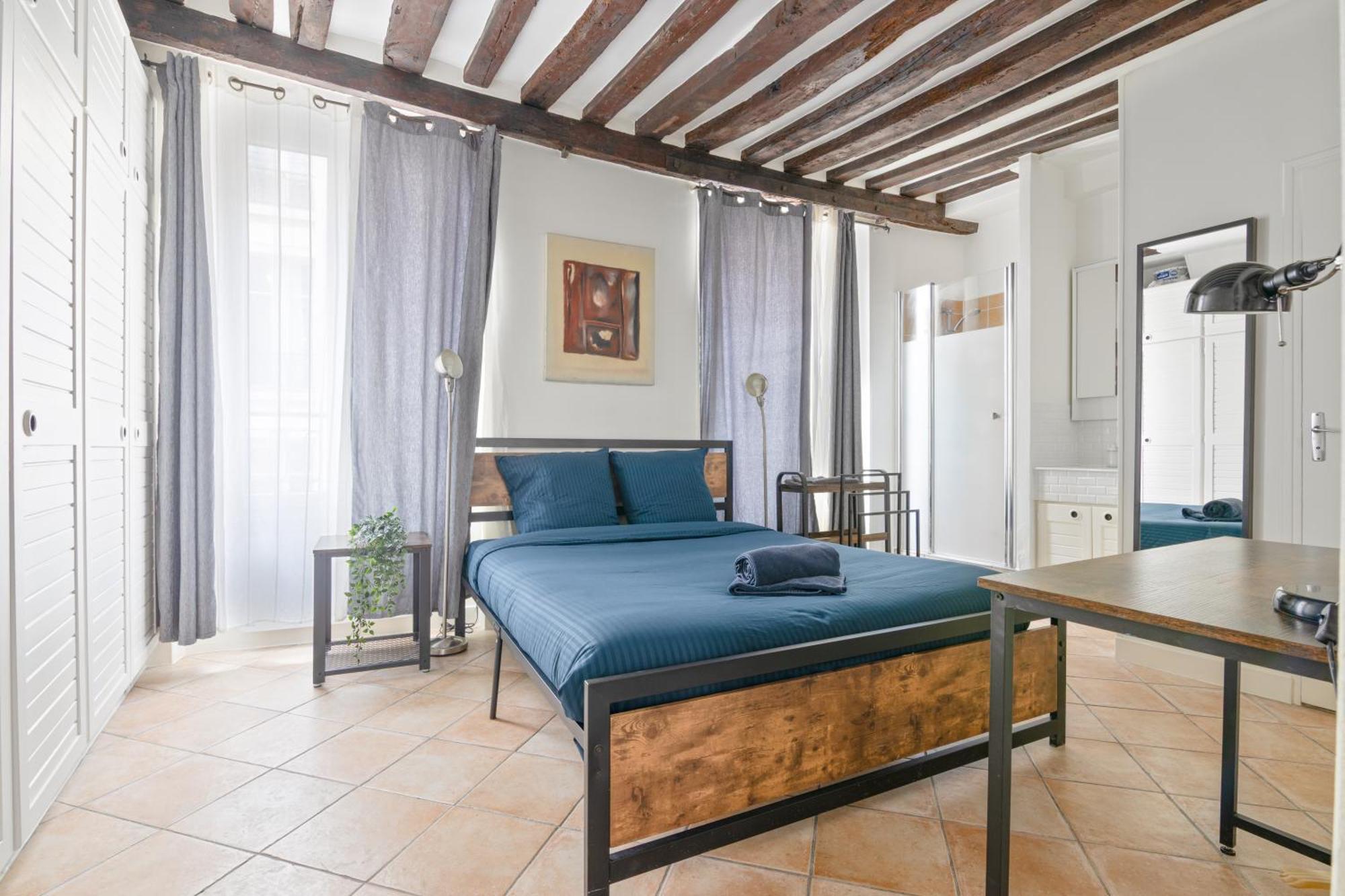 Heart Of - 1br - 4p - Le Marais 7 Free Netflix * Parijs